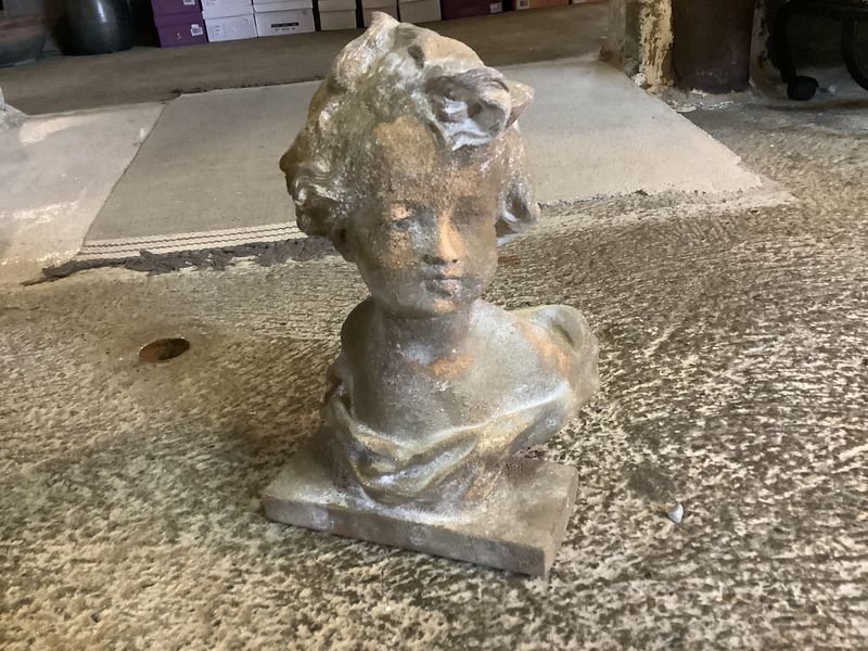 Cherub Byste Ariel